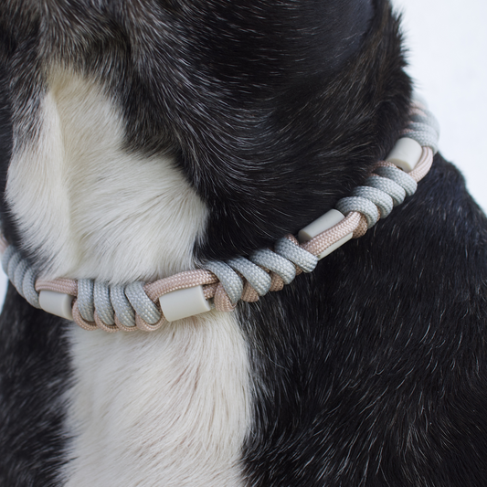 Colar Repelente Paracord Bege