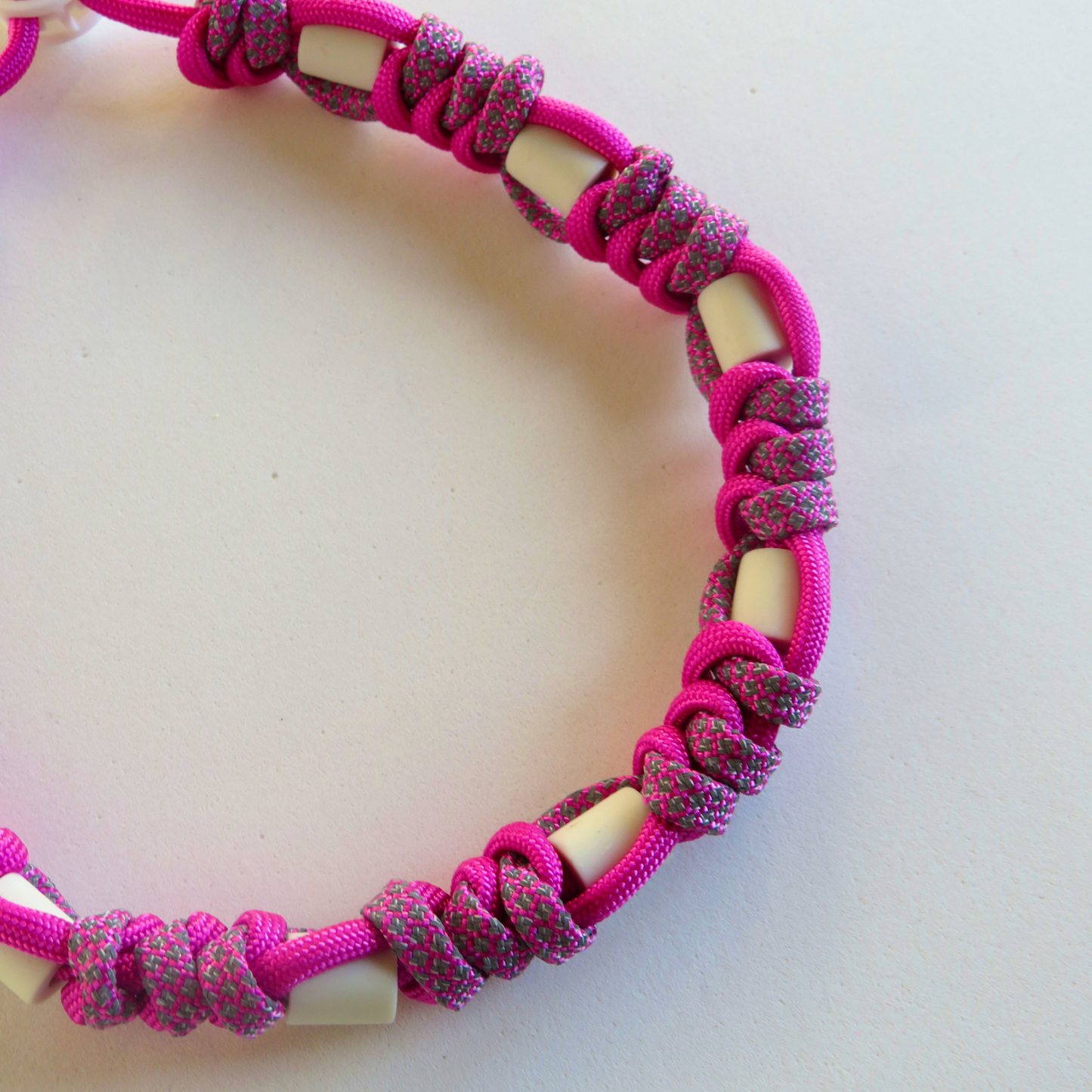 Colar Refletor Repelente Rosa