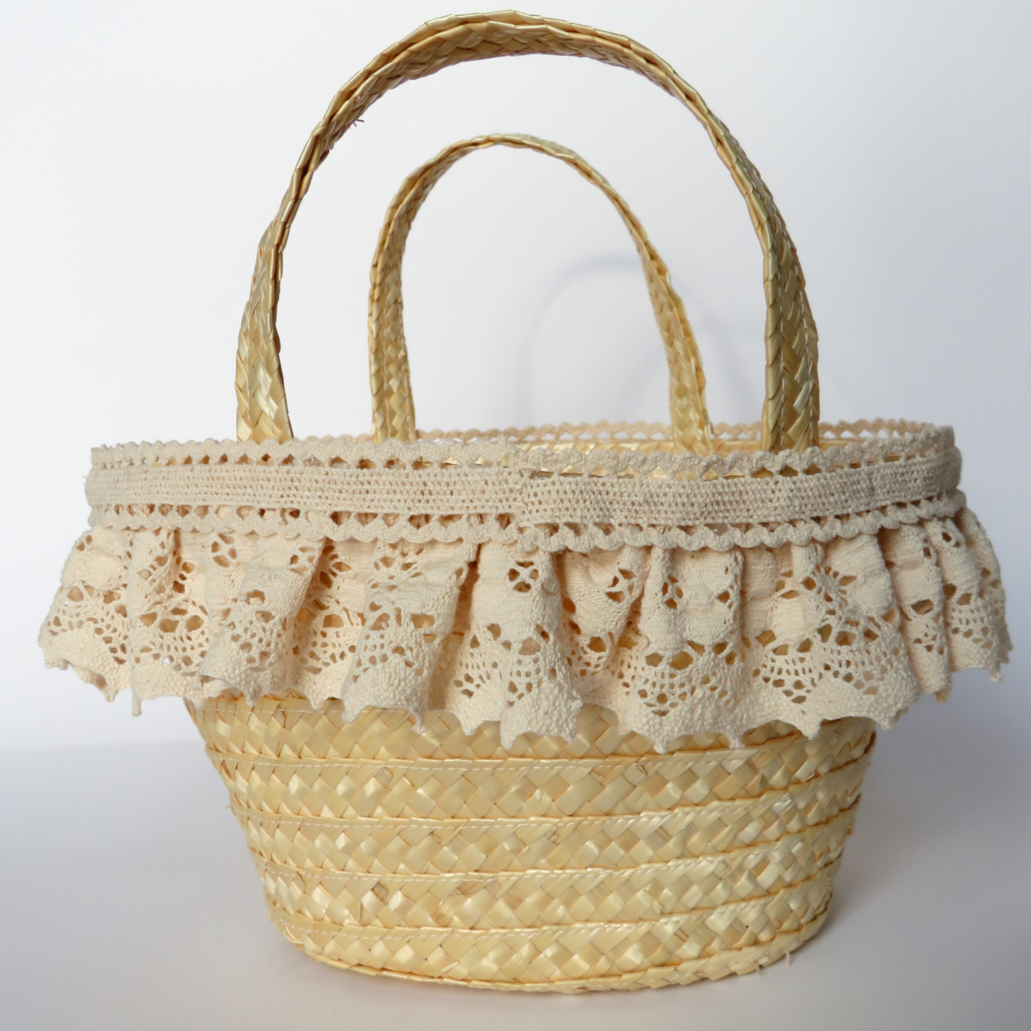 Cesta de Vime com Renda