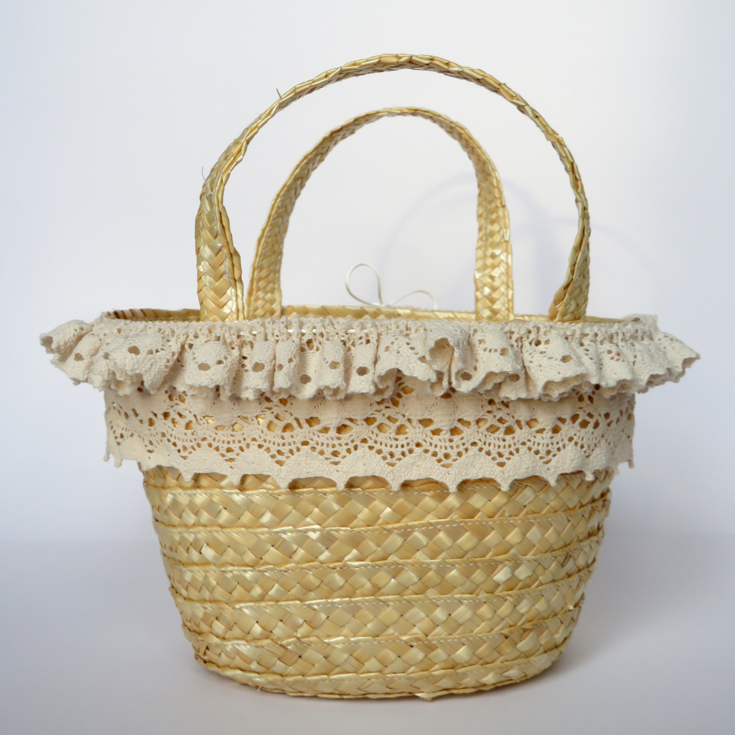 Cesta de Vime com Renda