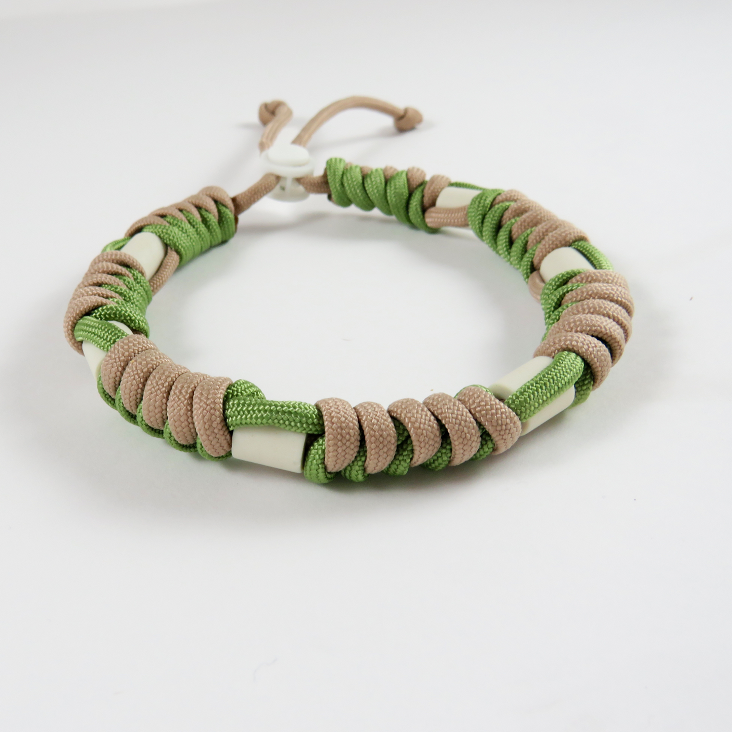 Colar Repelente Paracord Verde