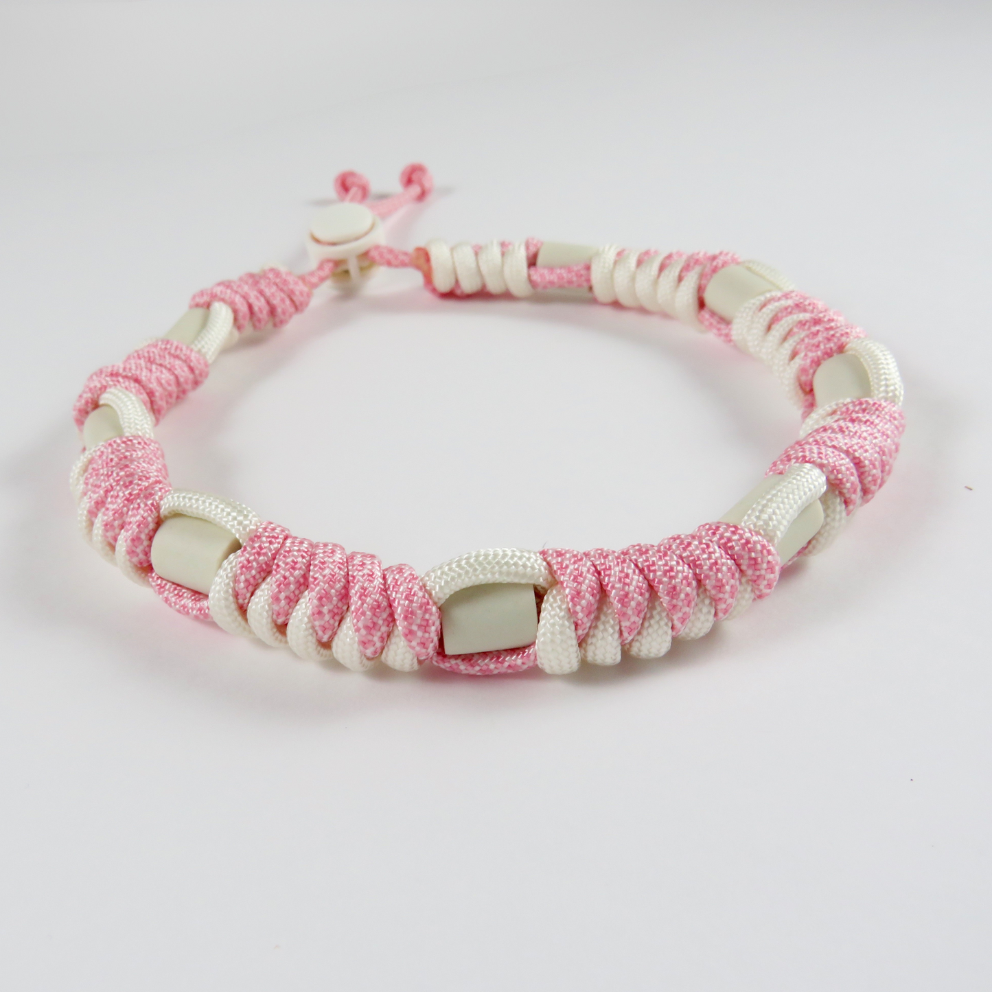 Colar Repelente Paracord Rosa e Branco
