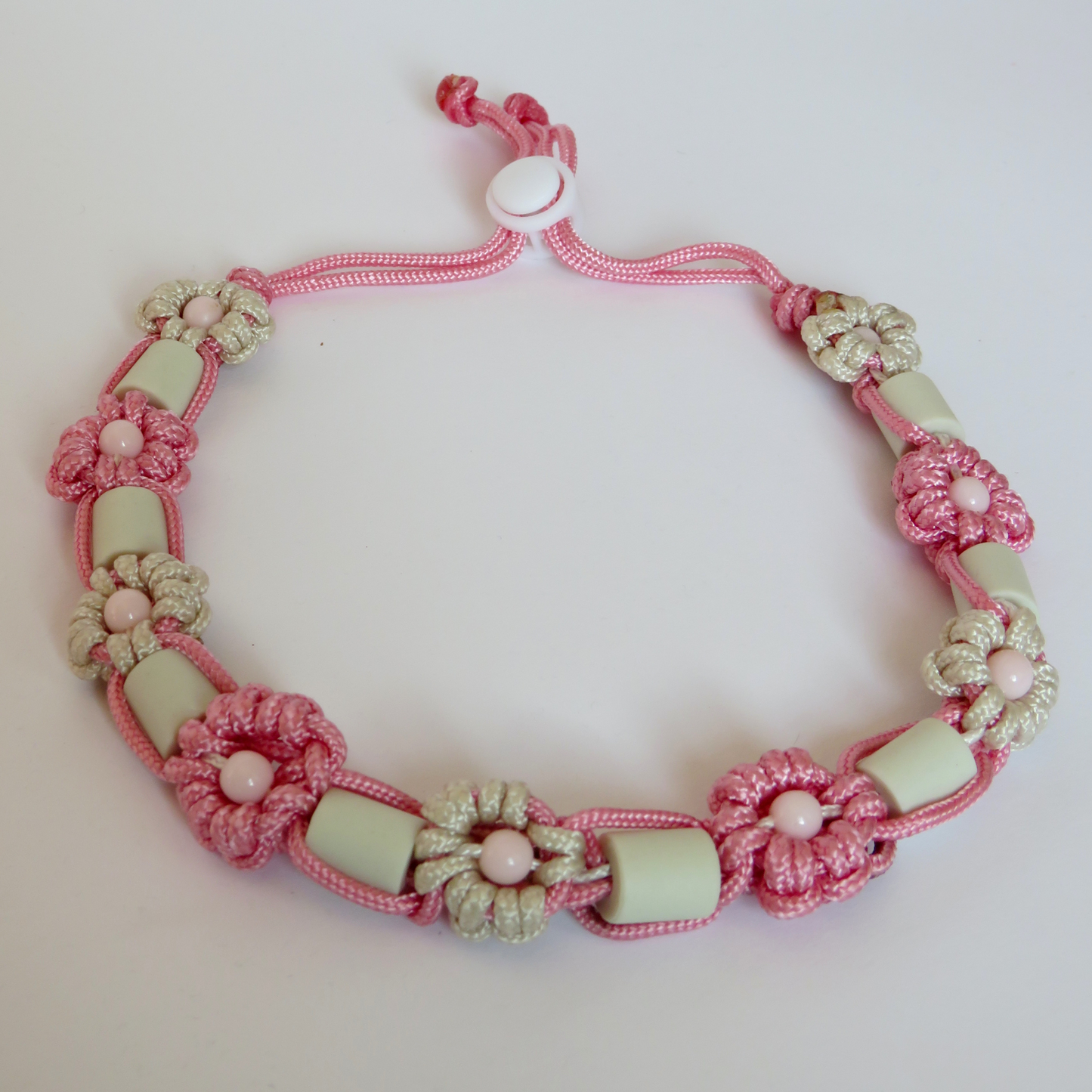 Colar Flores Repelente Personalizável em Paracord