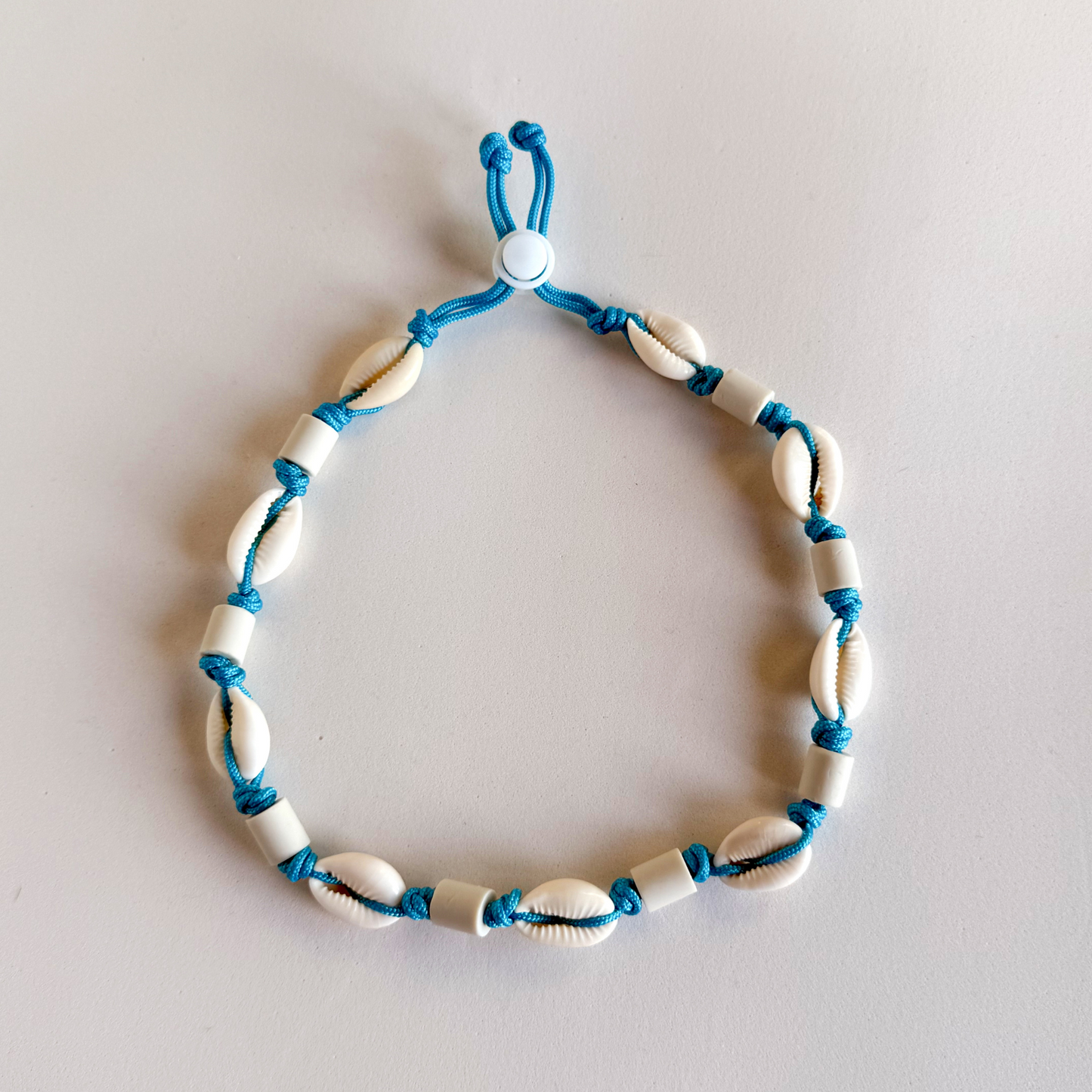 Collar de concha repelente