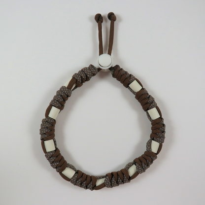 Colar Refletor Repelente Castanho