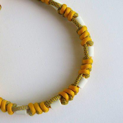 Colar Refletor Repelente Amarelo