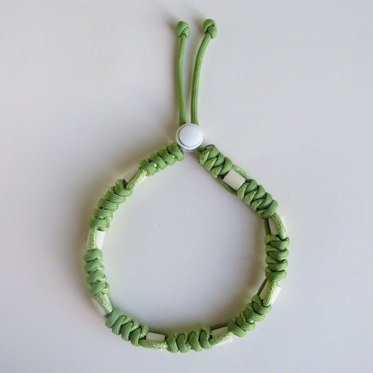 Colar Repelente Paracord Glitter Verde