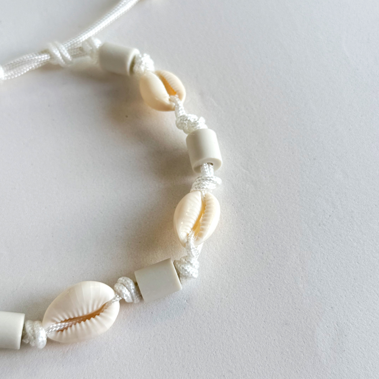 Collar de concha repelente
