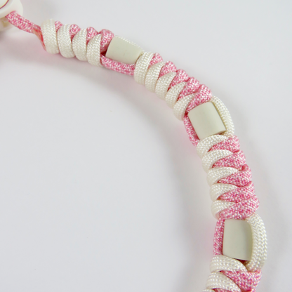 Colar Repelente Paracord Rosa e Branco
