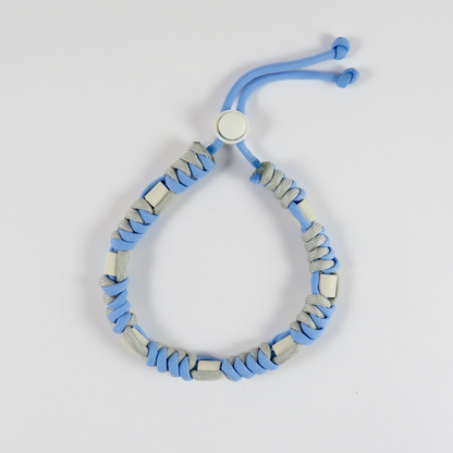 Collar repelente de paracord azul bebé