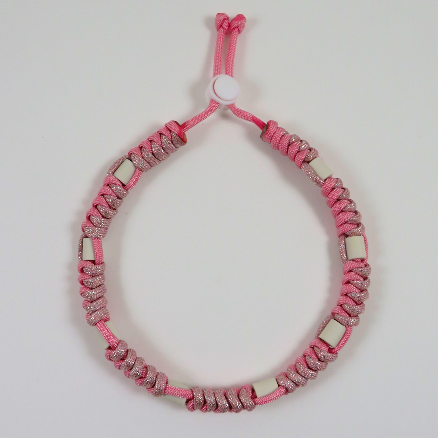 Collar repelente de paracord beige